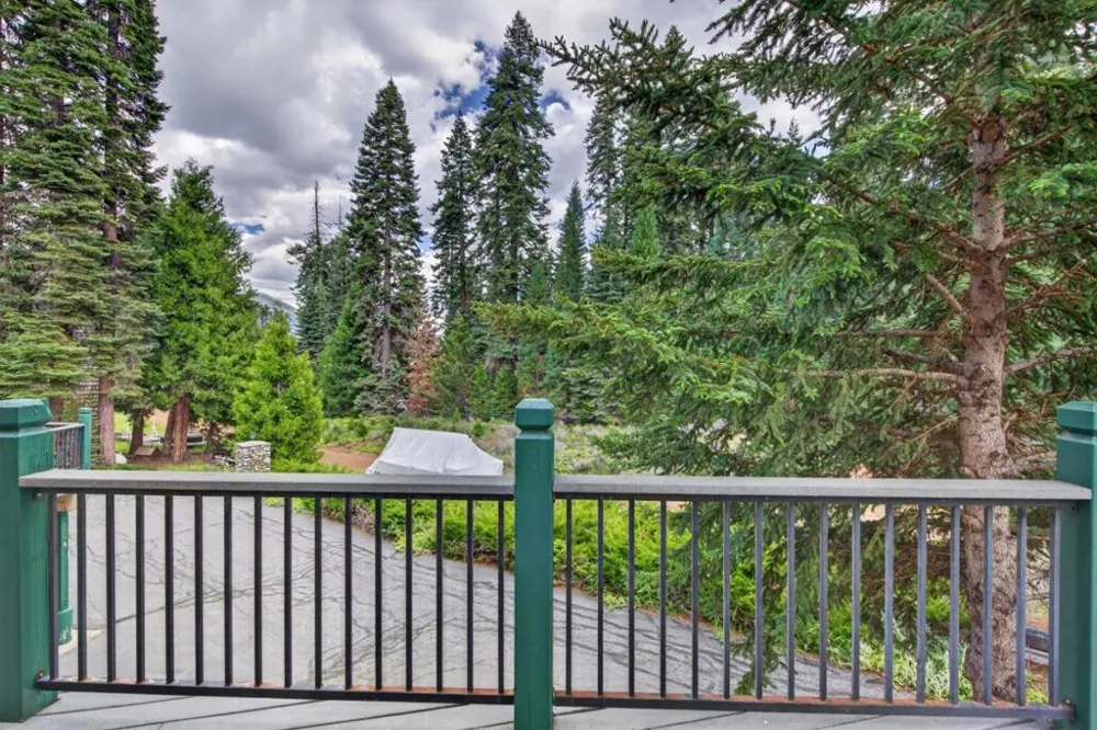 454 Peninsula Drive #A - B Lake Almanor, CA 96137
