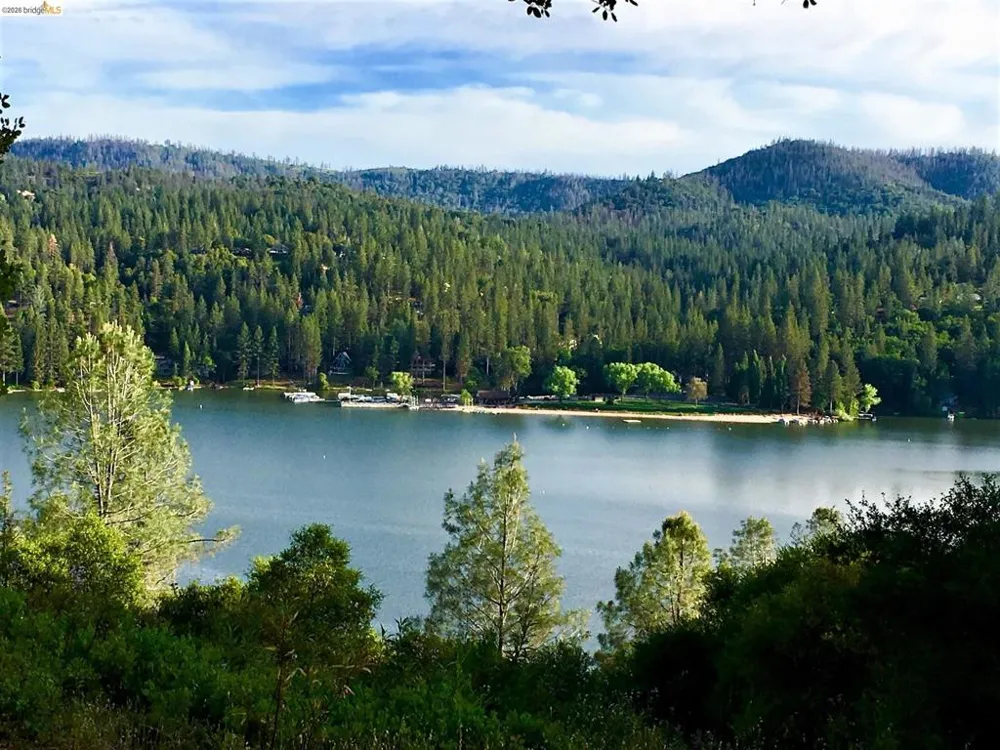 13209 Mueller Drive Groveland, CA 95321