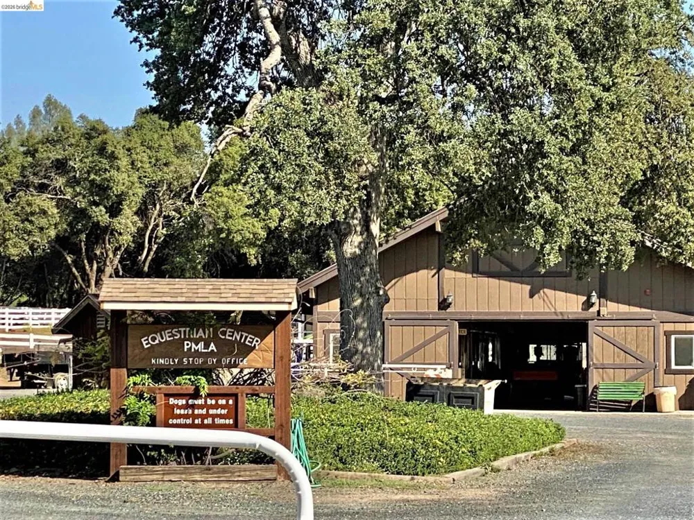13209 Mueller Drive Groveland, CA 95321