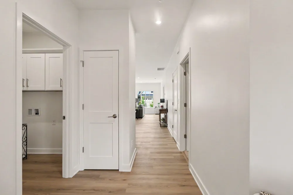 1905 E Woodglen Circle Valparaiso, IN 46383
