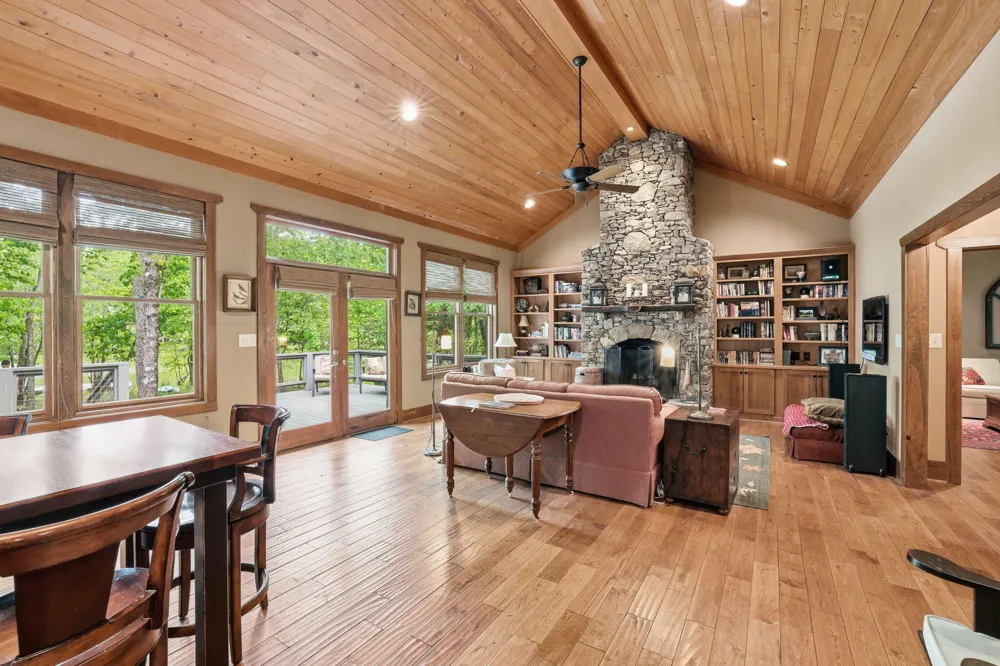 479 Lake Loop Road Menlo, GA 30731