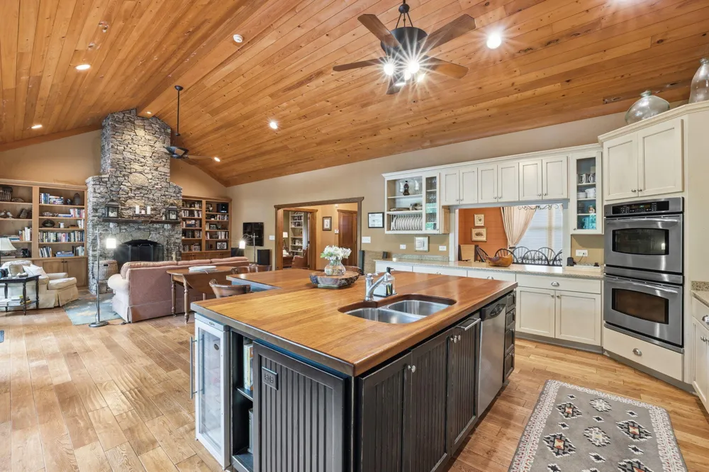 479 Lake Loop Road Menlo, GA 30731