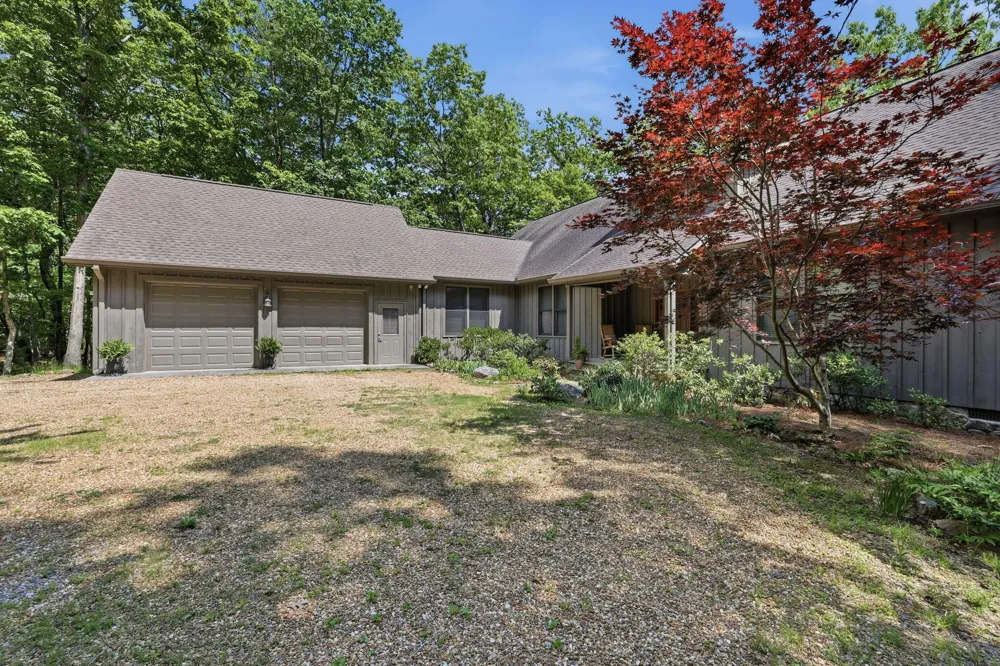 479 Lake Loop Road Menlo, GA 30731