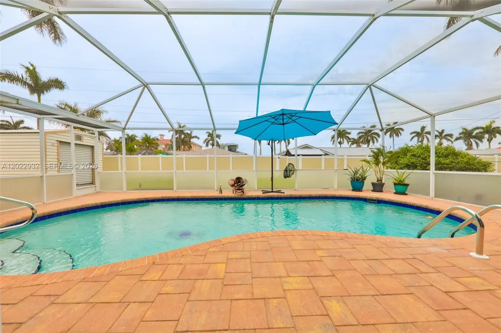 450 bayshore dr Cape Coral, FL 33904