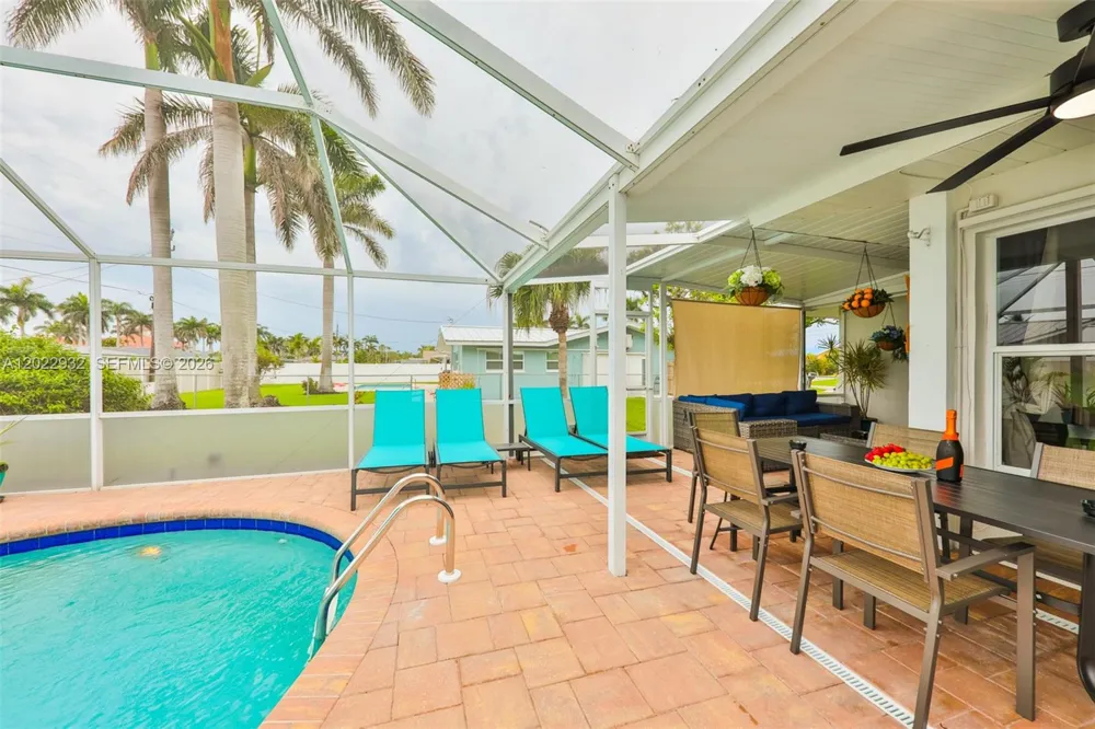 450 bayshore dr Cape Coral, FL 33904