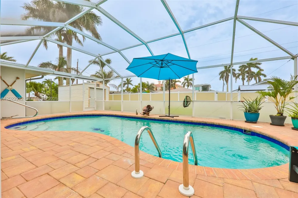 450 bayshore dr Cape Coral, FL 33904
