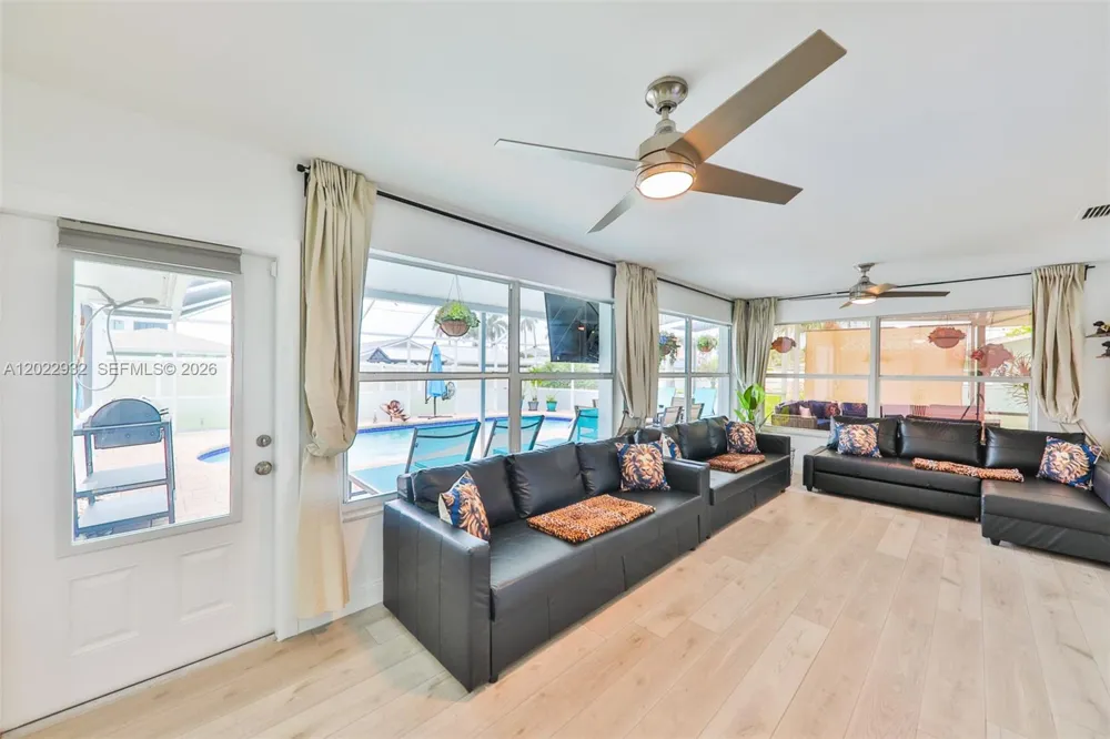 450 bayshore dr Cape Coral, FL 33904