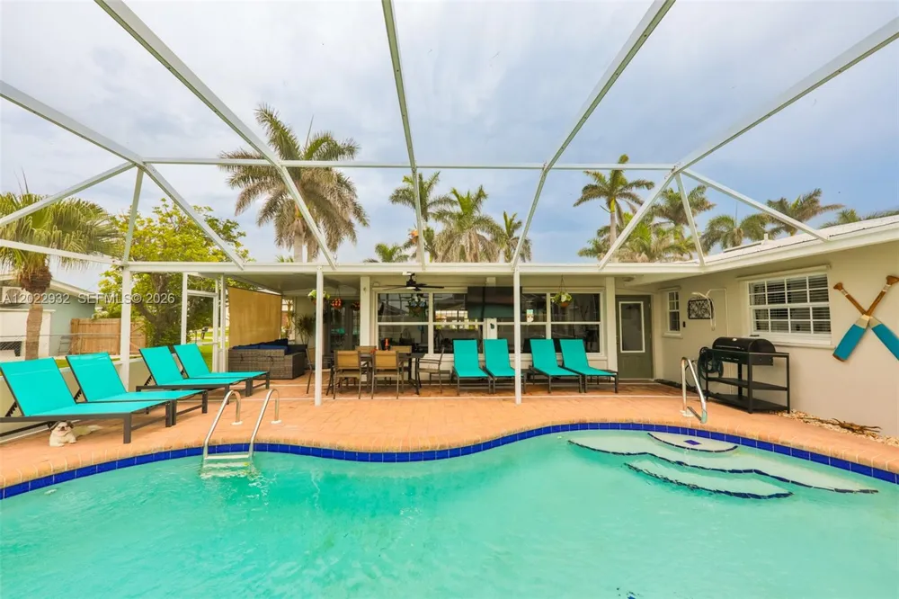 450 bayshore dr Cape Coral, FL 33904