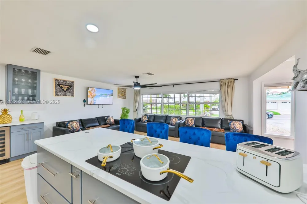 450 bayshore dr Cape Coral, FL 33904