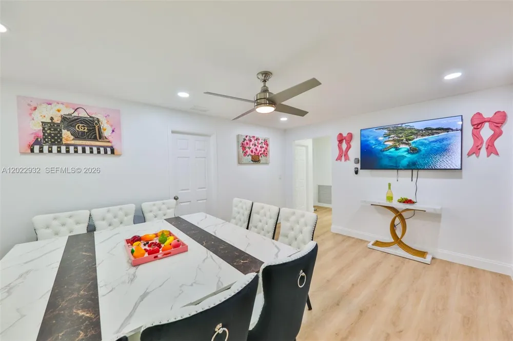 450 bayshore dr Cape Coral, FL 33904