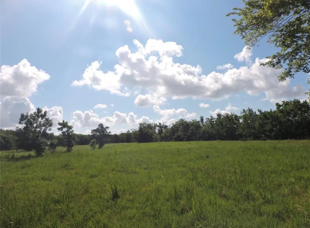 5200 Delany Road La Marque, TX 77568