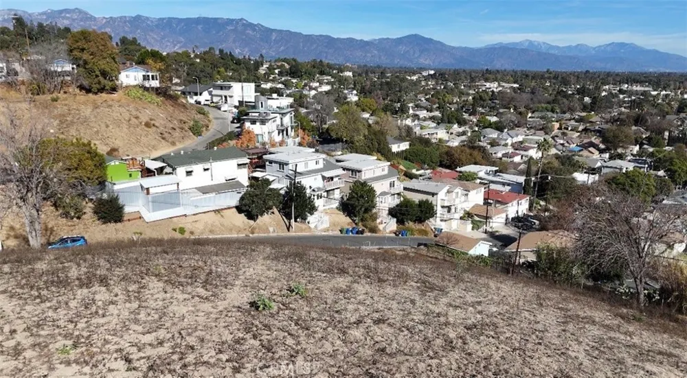 Stillwell & Newtonia Avenue El Sereno, CA 90032