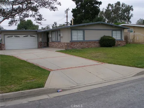 4947 De Lay Avenue
