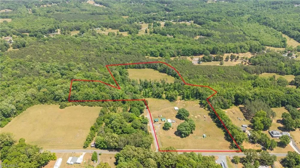 122 Buck Road Eden, NC 27288