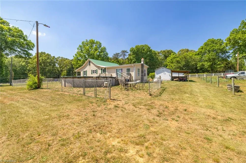 122 Buck Road Eden, NC 27288