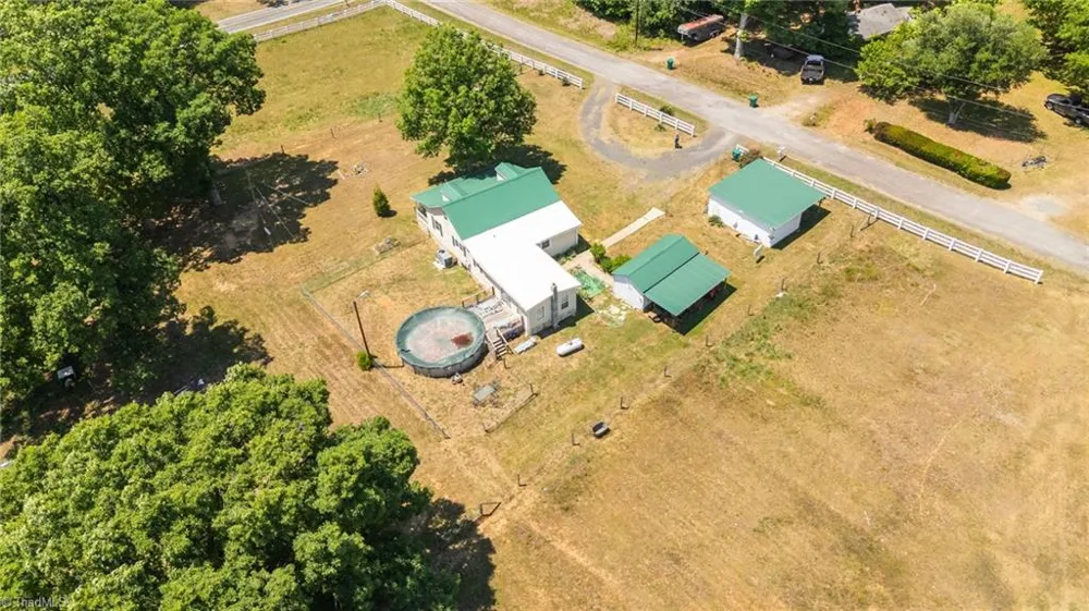 122 Buck Road Eden, NC 27288