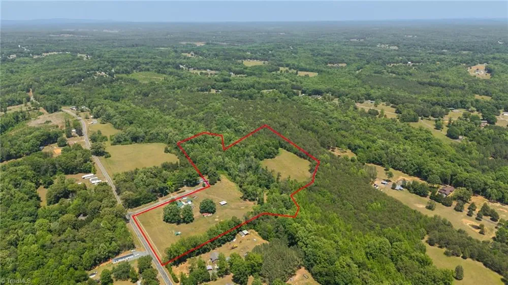 122 Buck Road Eden, NC 27288