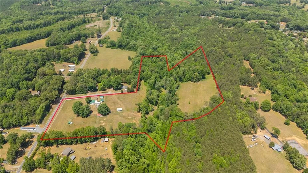 122 Buck Road Eden, NC 27288