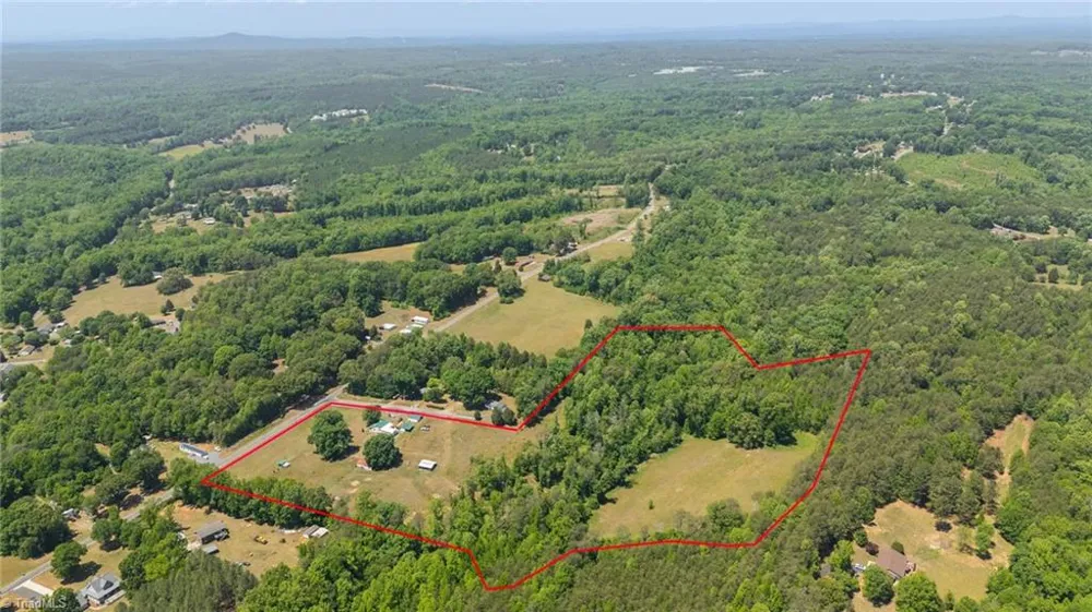 122 Buck Road Eden, NC 27288