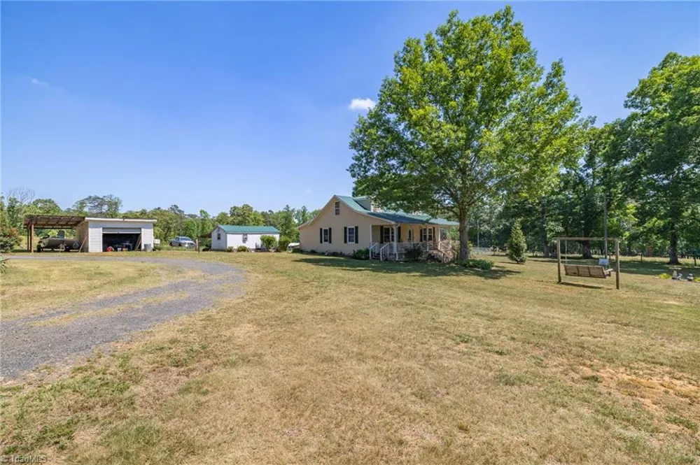 122 Buck Road Eden, NC 27288