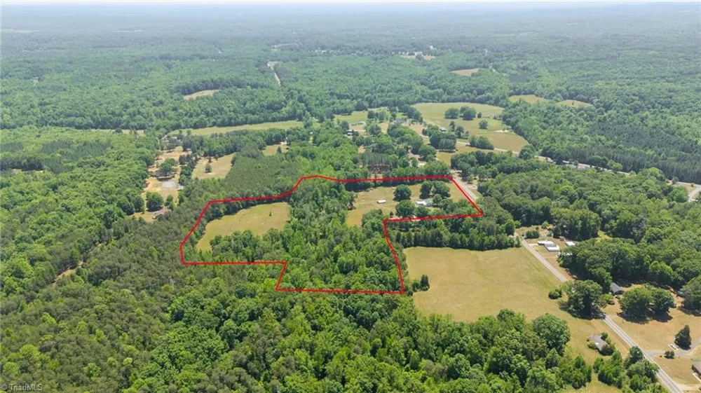 122 Buck Road Eden, NC 27288