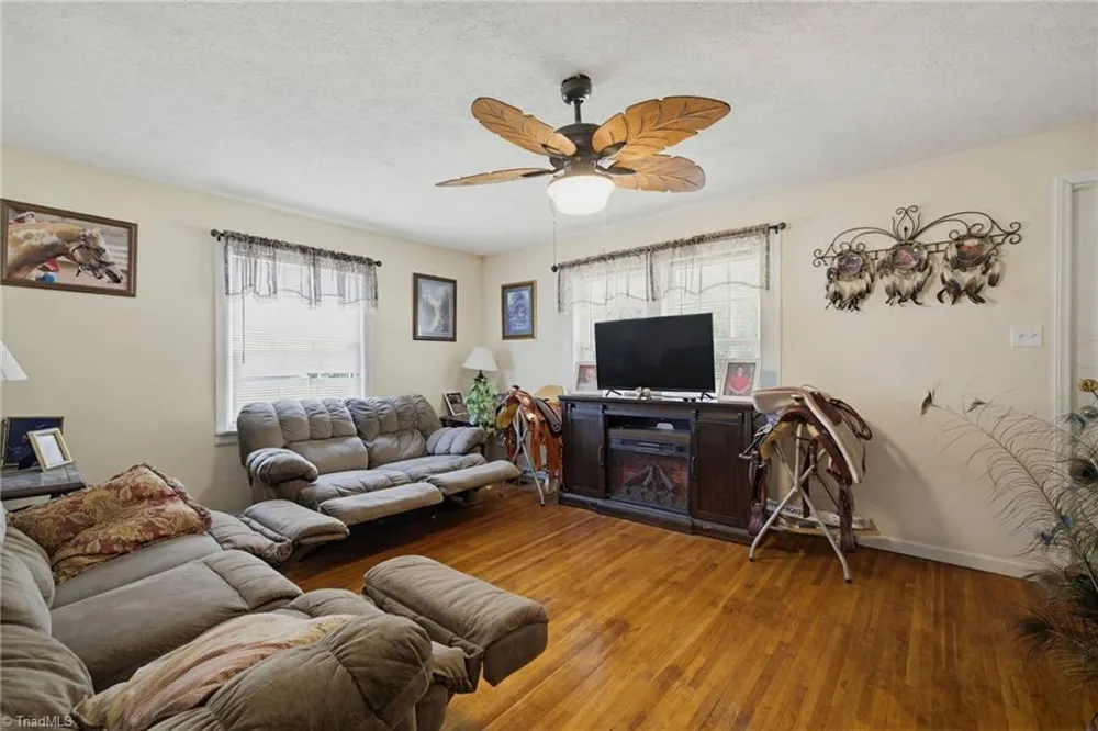 122 Buck Road Eden, NC 27288