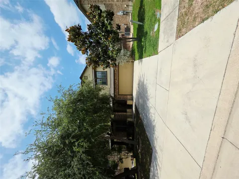 228 Dove Hill