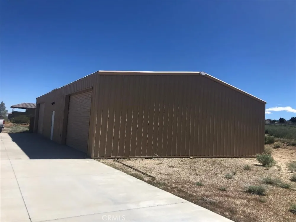 16716 Hacienda Avenue California City, CA 93505