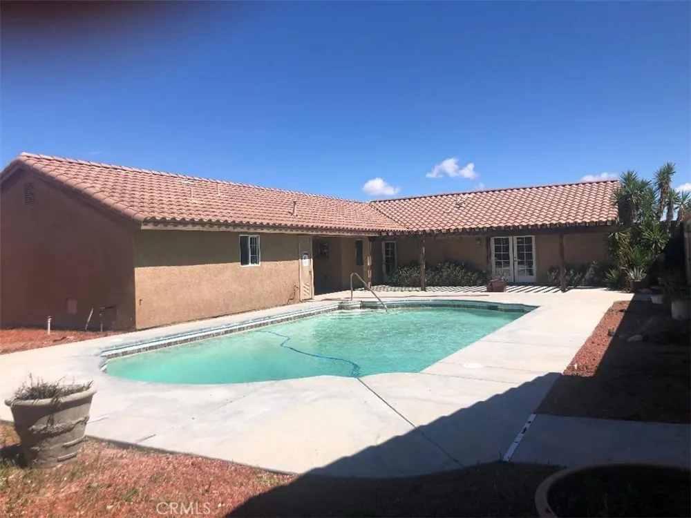 16716 Hacienda Avenue California City, CA 93505