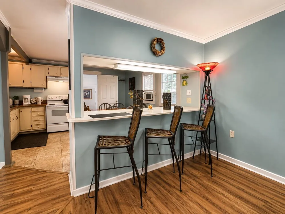 203 Mcneir Street Anahuac, TX 77514