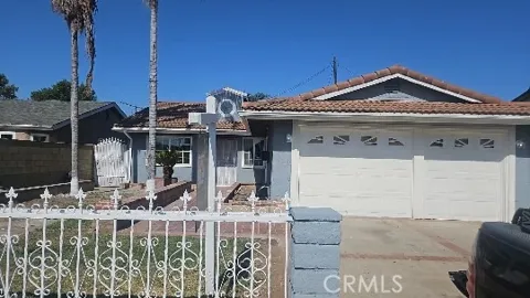 12123 Laurel