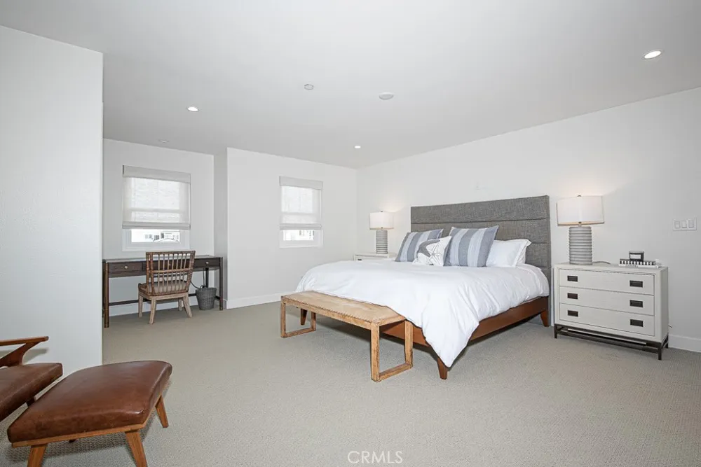 947 W Balboa Newport Beach, CA 92661
