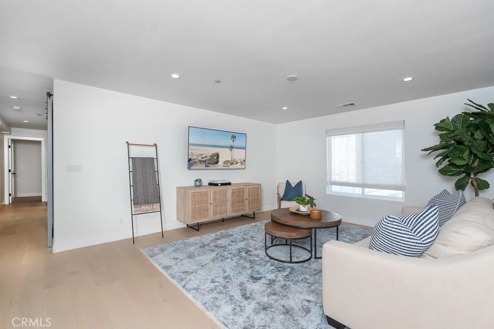 947 W Balboa Newport Beach, CA 92661