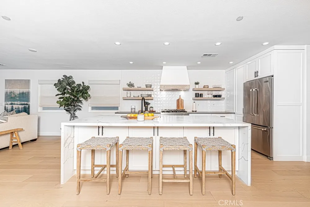 947 W Balboa Newport Beach, CA 92661