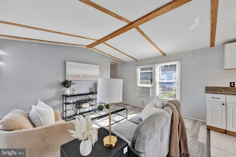 206 5TH STREET