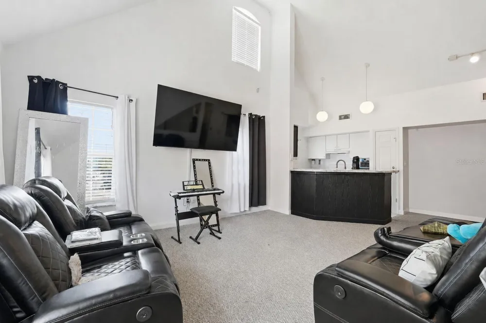 10436 WHITE LAKE COURT #10436 Tampa, FL 33626