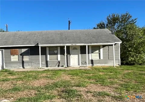 118 Massanet Street
