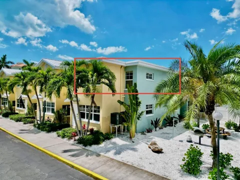 19417 GULF BOULEVARD #D201