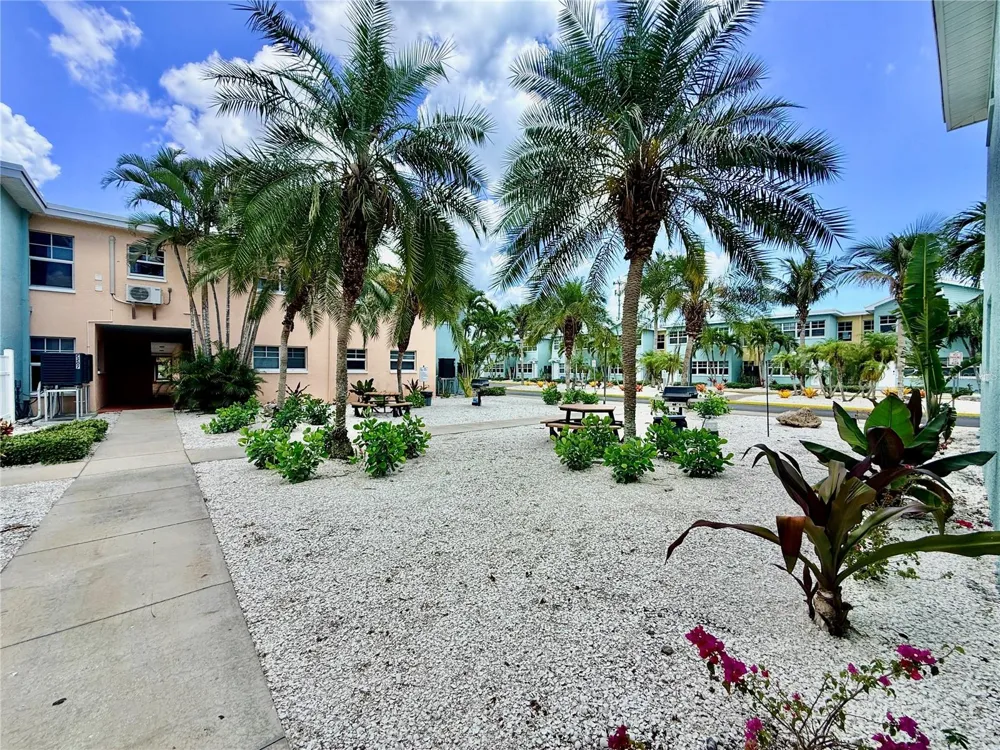 19417 GULF BOULEVARD #D201 Indian Rocks Beach, FL 33785