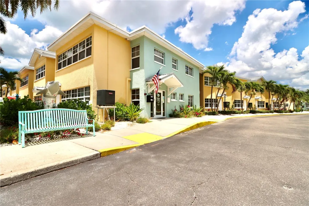 19417 GULF BOULEVARD #D201 Indian Rocks Beach, FL 33785
