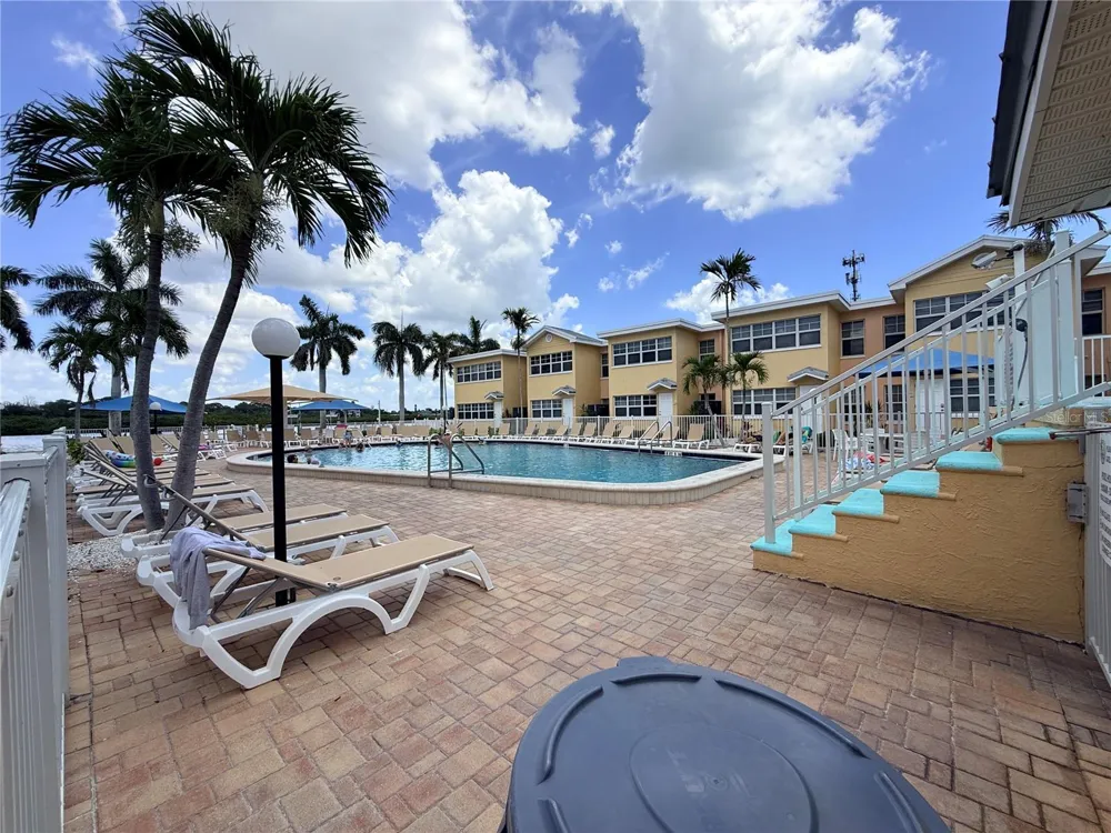 19417 GULF BOULEVARD #D201 Indian Rocks Beach, FL 33785