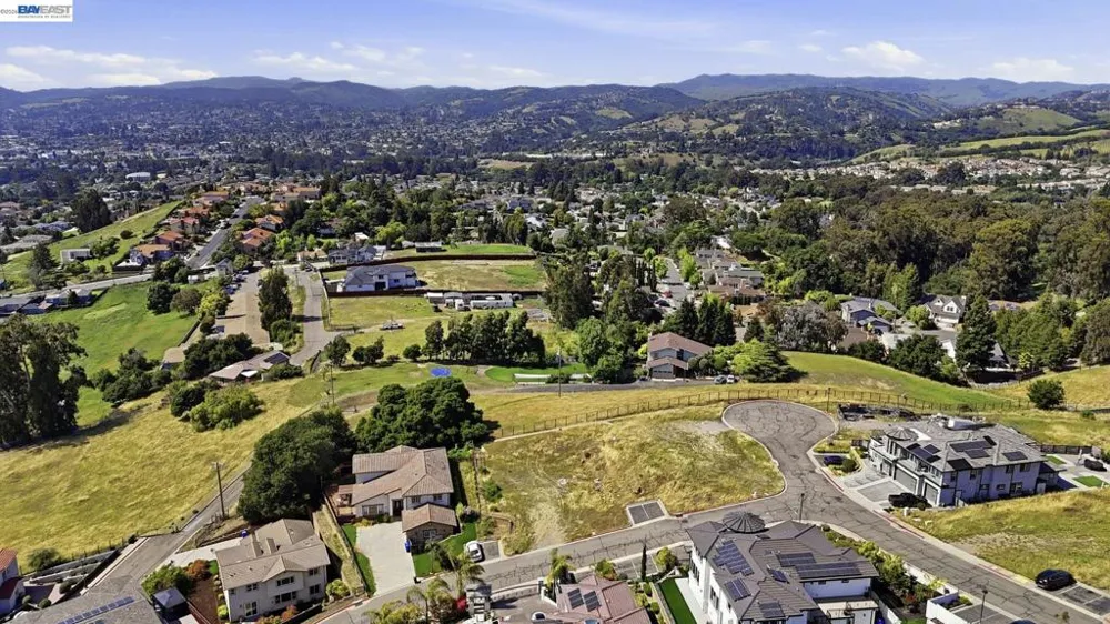 3588 Sarita St Hayward, CA 94542