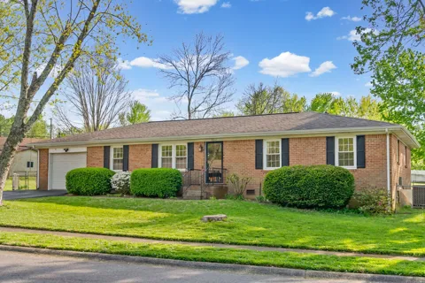 3611 Bahama Dr