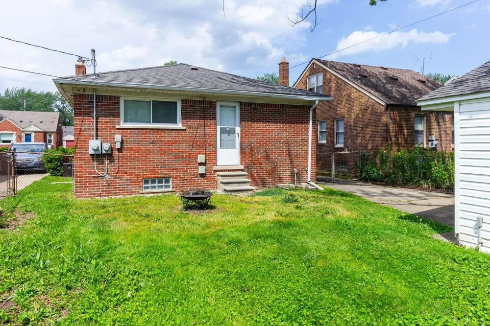 21526 Englehardt Street St Clair Shores City, MI 48080