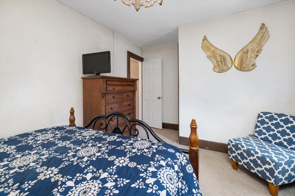 1023 Longfellow Avenue Royal Oak, MI 48067