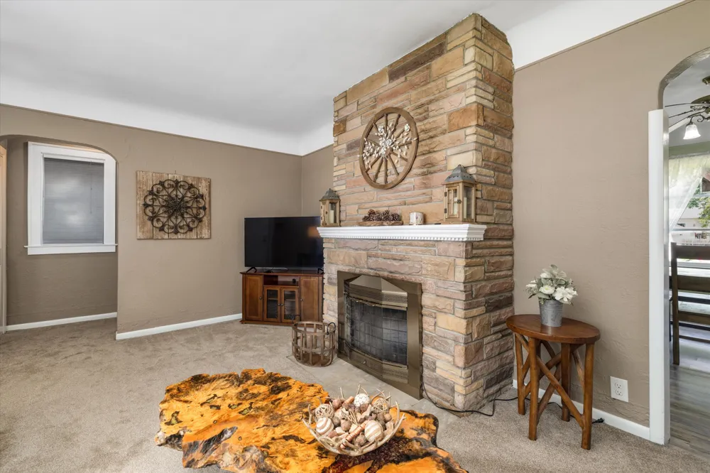 1023 Longfellow Avenue Royal Oak, MI 48067