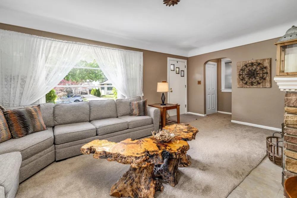1023 Longfellow Avenue Royal Oak, MI 48067