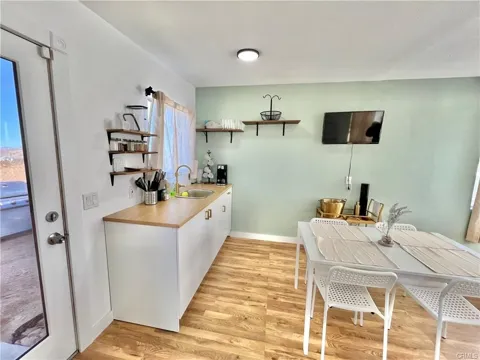 55778 Sunnyslope Drive