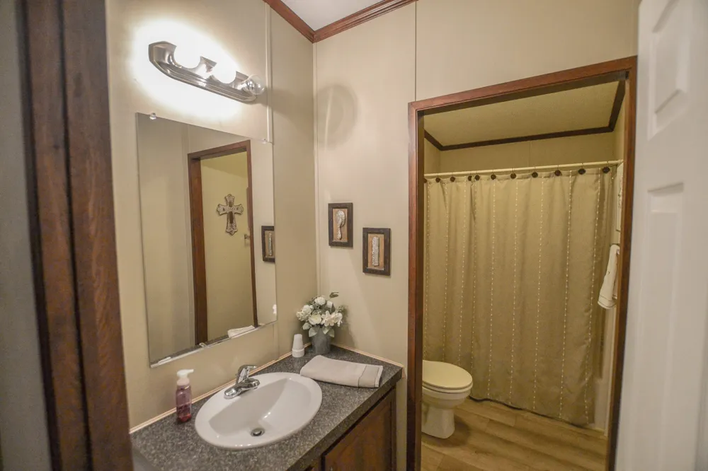 7821 Cr-3409 Chandler, TX 75758