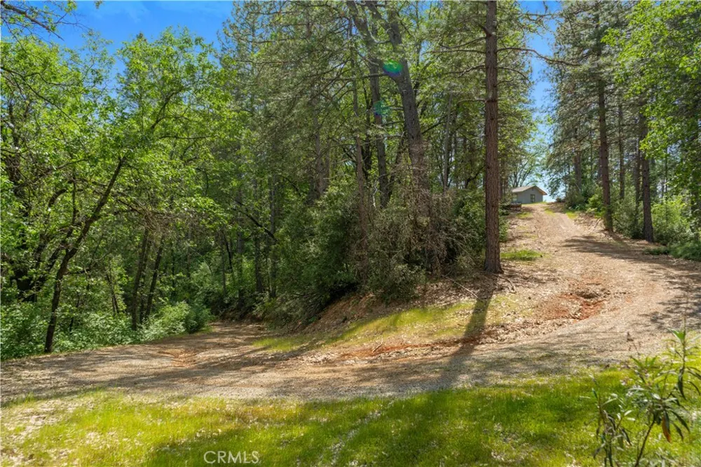 19753 Bonnie Vista Lakehead, CA 96051